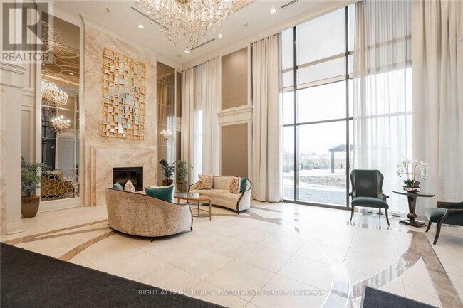 9075-9075 Jane St in Vaughan, ON - Building Photo - Building Photo