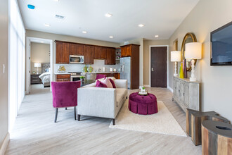 City Flats Apartments in Rochester Hills, MI - Foto de edificio - Interior Photo