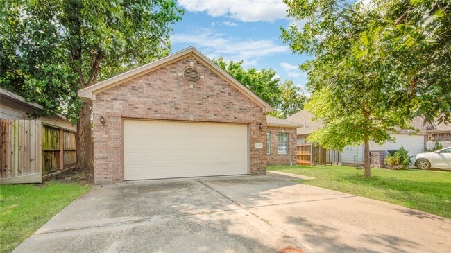 8320 Livingston St in Houston, TX - Building Photo - Building Photo
