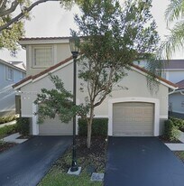 3948 San Simeon Ln in Weston, FL - Building Photo