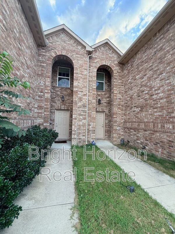 property at 449 Woodgrove Dr