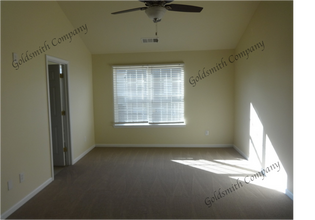 105 Forsythia Dr in Mauldin, SC - Building Photo - Building Photo