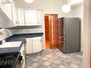 284 Magnolia Ave in Jersey City, NJ - Building Photo - Building Photo