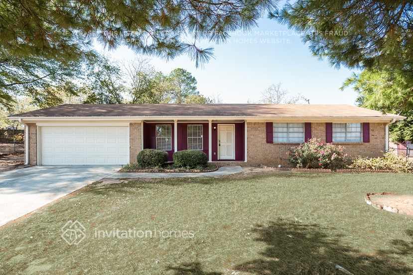 1621 Wesley Way NW in Conyers, GA - Building Photo