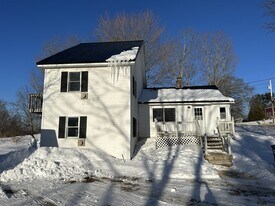 2692 Union St in Hermon, ME - Building Photo