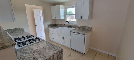 1103 Oneonta Ave in Imperial Beach, CA - Building Photo - Building Photo