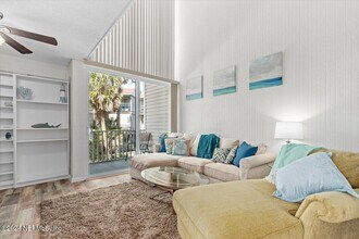 901 Ocean Blvd in Atlantic Beach, FL - Building Photo - Building Photo