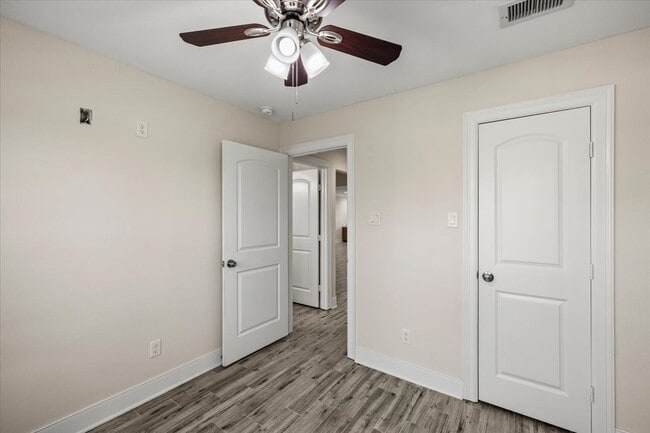 13513 Anne Ln in Santa Fe, TX - Building Photo - Building Photo