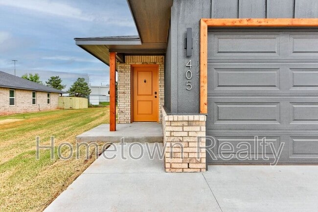 405 N Cyn Ter in Mustang, OK - Building Photo - Building Photo