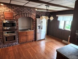 53 Victory Ave, Unit 1st Floor in Lackawanna, NY - Building Photo