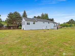17703 Engebretsen Rd in Granite Falls, WA - Building Photo - Building Photo