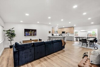 17621 NE 7th Ave in Miami, FL - Building Photo - Building Photo