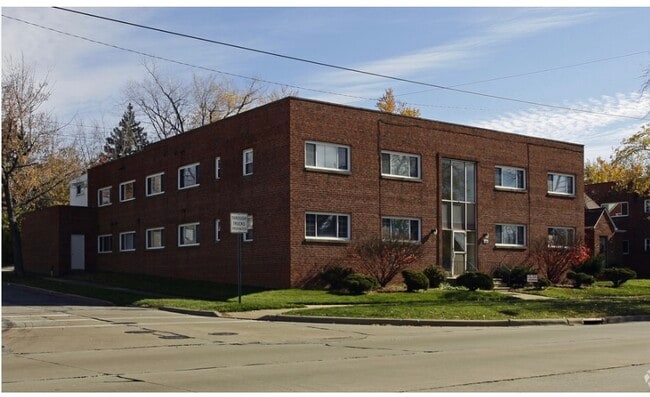 5215 Warrensville Center Rd