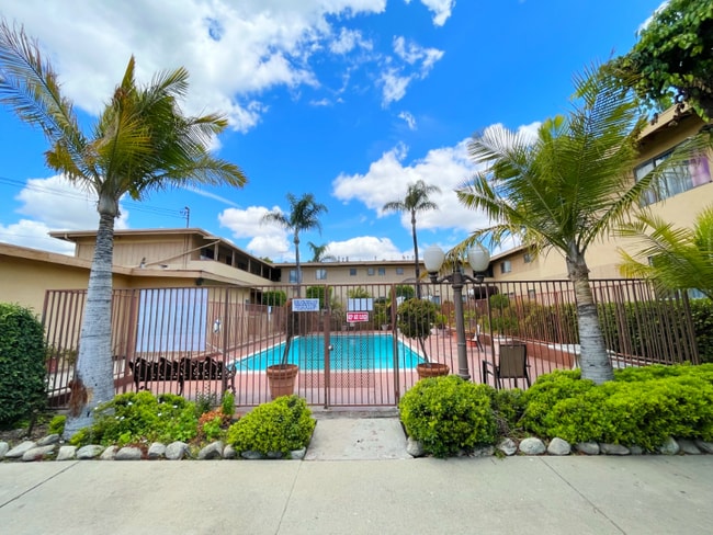 property at 627 N Vine Ave