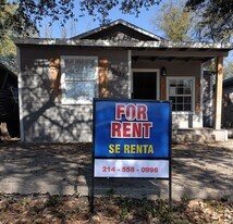 3537 S Laredo St in San Antonio, TX - Building Photo