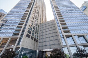600 N Lake Shore Dr in Chicago, IL - Building Photo