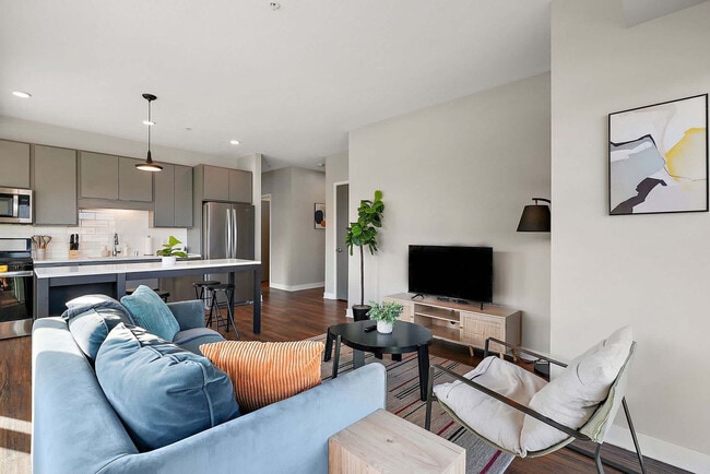1410 Nicollet Ave in Minneapolis, MN - Building Photo - Building Photo