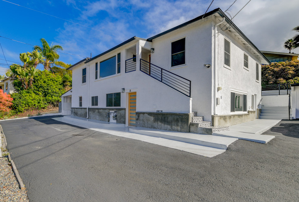 351 Eucalyptus Ave in Vista, CA - Building Photo