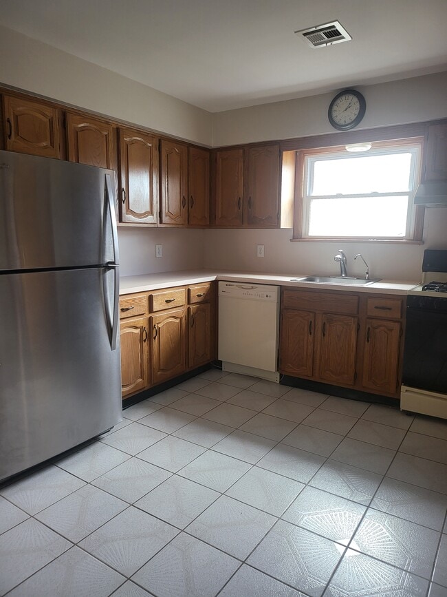 471 North Ave, Unit 1 in Elizabeth, NJ - Foto de edificio - Building Photo