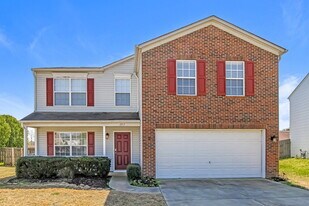 1917 Slumber Oaks Ct in Huntersville, NC - Building Photo