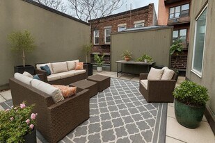 120 E 4th St in New York, NY - Building Photo