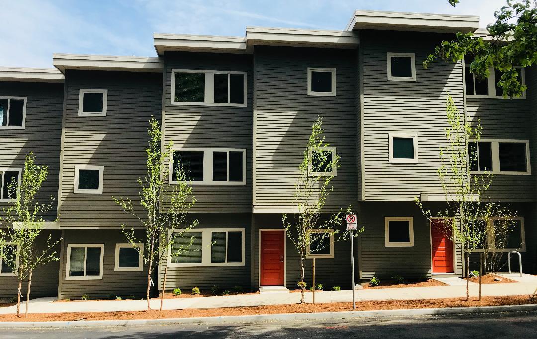 710 SW Broadway Dr, Unit 710 in Portland, OR - Building Photo