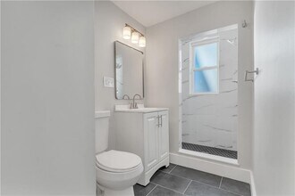 382 Orms St in Providence, RI - Building Photo - Building Photo