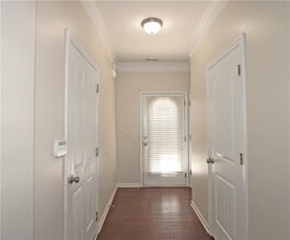 315 Lakeside Ln in Woodstock, GA - Building Photo - Building Photo