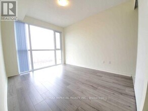 349-1349 Rathburn Rd W in Mississauga, ON - Building Photo - Building Photo