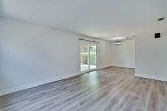 5748 Canna Ln in San Jose, CA - Building Photo - Building Photo