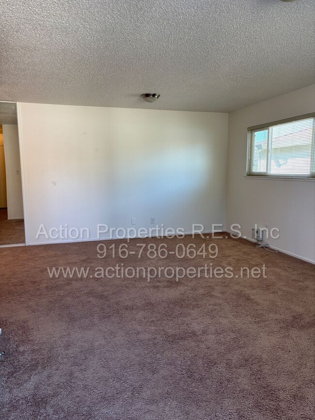 property at 303 Harding Blvd