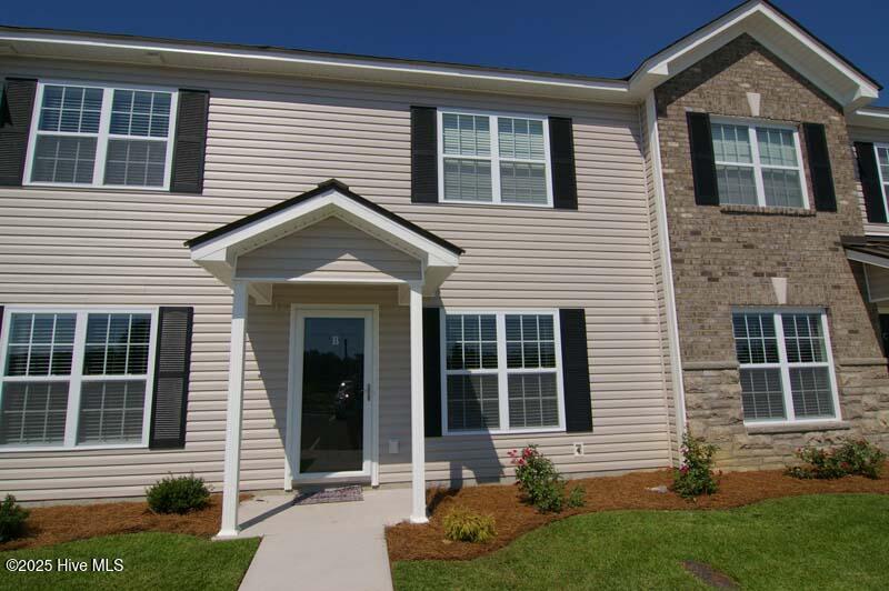 120 Chandler Dr in Greenville, NC - Building Photo