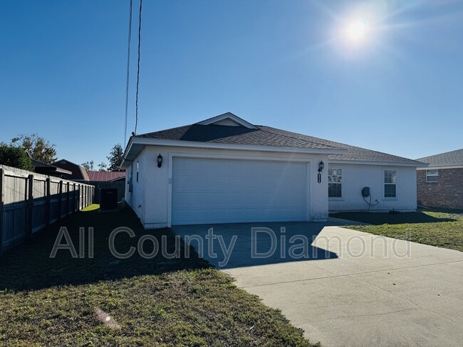 6528 Omoko St in Panama City, FL - Building Photo - Building Photo