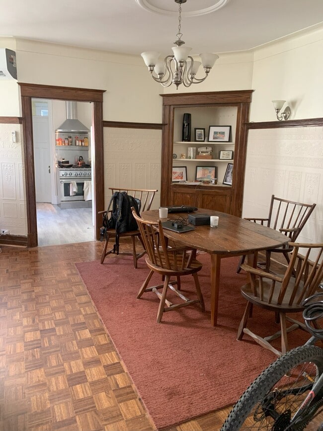 2249 Girouard Av in Montréal, QC - Building Photo - Building Photo