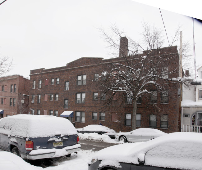 Central Oakland Apartments in Pittsburgh, PA - Foto de edificio - Building Photo