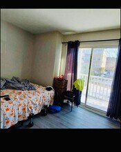 526 College St in Kingston, ON - Building Photo - Building Photo