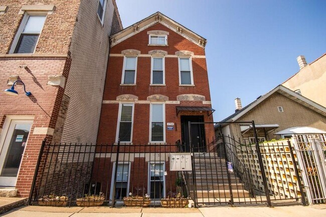 property at 1752 W 21st Pl