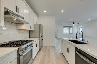 11537 Cedar Shore Ave in Las Vegas, NV - Building Photo - Building Photo