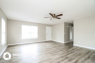 2000 Pembrooke Forest Dr in Winston-Salem, NC - Building Photo - Building Photo