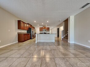 1752 Broad Winged Hawk Dr in Ruskin, FL - Building Photo - Building Photo