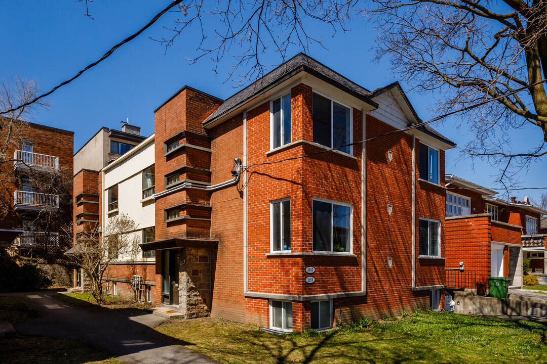 3175 Lacombe Av in Montréal, QC - Building Photo