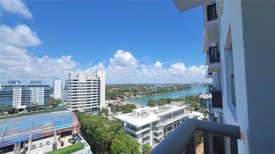 6039 Collins Ave in Miami Beach, FL - Building Photo - Building Photo