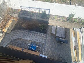 9 Aberdeen Rd, Unit 1 in Somerville, MA - Building Photo - Building Photo