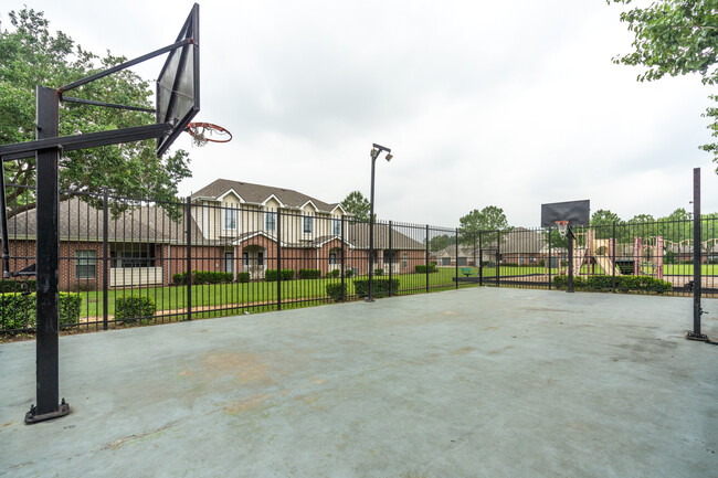 The Life at Timber Ridge in Houston, TX - Building Photo - Building Photo