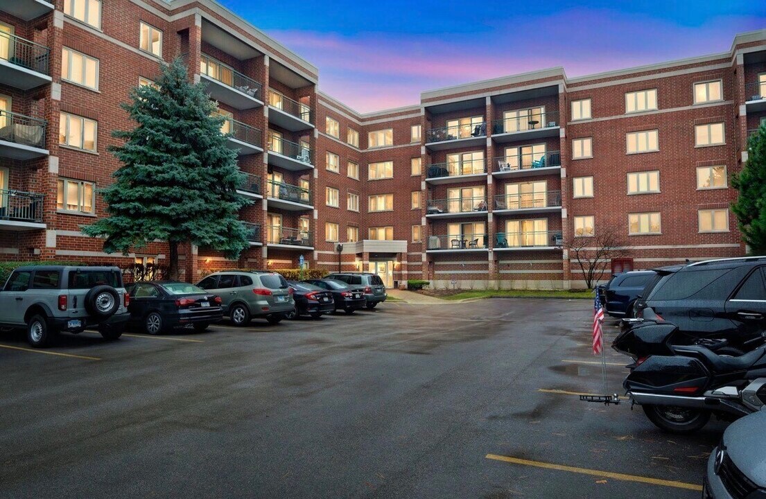 6401 W Berteau Ave in Chicago, IL - Building Photo