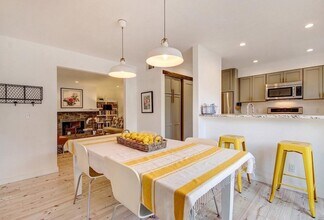 947 Mariposa Ln in St Helena, CA - Building Photo - Building Photo
