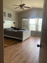 1562 National Dr in Lemoore, CA - Building Photo - Building Photo