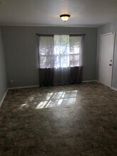 700 Bonneville Dr in Mobile, AL - Building Photo - Building Photo