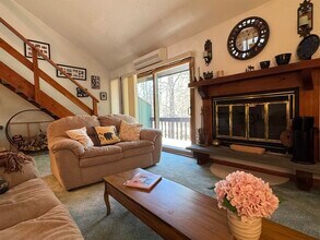 123 Stonehurst Mnr Rd in Conway, NH - Building Photo - Building Photo