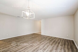 30751 Sonnet Glen Dr in Wesley Chapel, FL - Foto de edificio - Building Photo